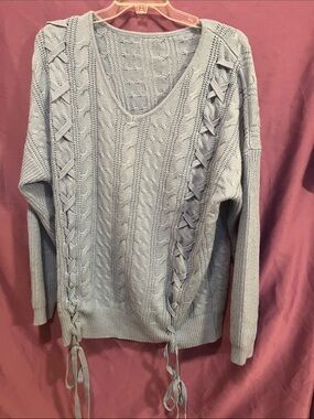 Amazon Essentials Light Blue Cable V-Neck Sweater with Side Lace-Up